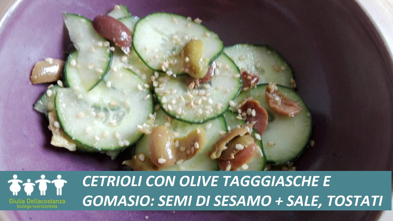 Insalata di cetrioli conditi con semi di sesamo tostati e olive taggiasche.